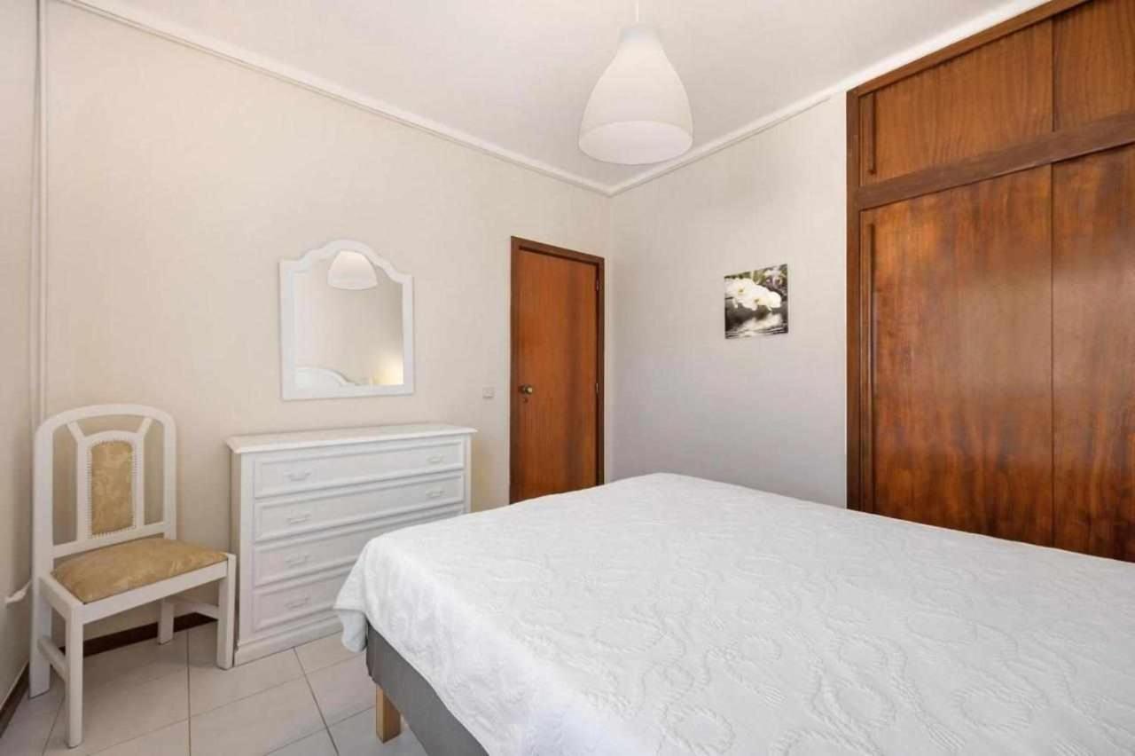 Apartamentos Torre Da Rocha Frente Ao Mar Portimao Bagian luar foto
